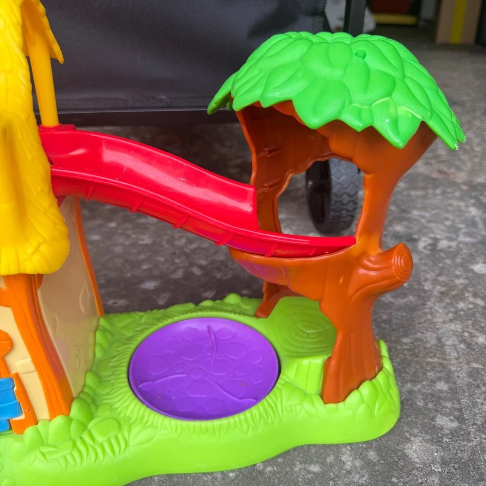 Playskool Treehouse weeble wobble Goldilocks Cottage Playset toy with slide